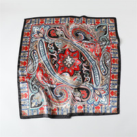 Foulard en Satin de Soie à Imprimé Floral 90x90cm Design Personnalisé en Satin Marque de Luxe Foulards Musulmans pour Femmes Hijab