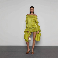 Ensemble 2 pièces en mousseline pour femme : Robe à manches bulles épaules dénudées et short plissé – Tenue d'été élégante