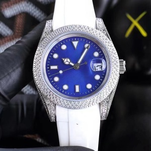 Reloj Deportivo Premium Plateado con Microincrustaciones de Diamantes, Esfera Verde Esmeralda Vibrante, Reloj de Buceo Automático de Cuerda Automática - Product Image 2