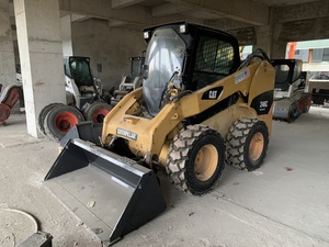 جرافة انزلاقية التوجيه Caterpillar شبه جديدة بنسبة 99% من طرازات CAT 226B/262D/246C/246D/259B3/236/277C، لوادر مستعملة بسعر رخيص - Product Image 4