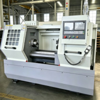 Torno CNC Horizontal CK6136 con Certificación CE, Alta Resistencia, Alta Rigidez, Alta Productividad, Mecanizado de Engranajes, Longitud Máxima de Pieza de Trabajo 2000 mm