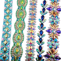 Décoration de costume de carnaval 2025 : Appliques thermocollantes en résine irisée, strass et chaîne de pierres à fixer à chaud