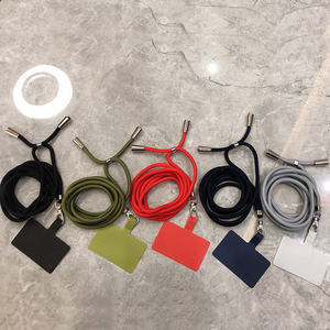 Cordon tour de cou en silicone de 120 cm avec porte-clés imprimé pour coque de téléphone universelle - Product Image 4
