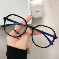 Vente en gros pas cher PC Anti lumière bleue lunettes pour femmes mode lunettes polygonales cadres étudiant myopie lunettes de lecture Logo personnalisé