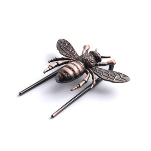 Marcapáginas de Metal con Diseño Personalizado en Forma de Araña, Color Cobre Rojo Antiguo - Product Image 2