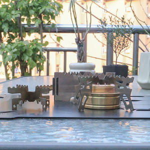 เตาแอลกอฮอล์แบบพกพาสำหรับใช้งานกลางแจ้ง พร้อมขาตั้งสแตนเลส ทนทาน ใช้เชื้อเพลิงแข็ง เหมาะสำหรับตั้งแคมป์ ดีไซน์เรียบง่าย น้ำหนักเบา พับเก็บได้ - Product Image 2