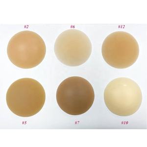 Couvre-mamelons en silicone adhésif épais, couleur marron, avec étui - Product Image 3