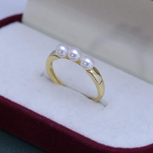 Bague en argent S925 pour femme, perle d'eau douce de 4 à 4,5 mm, blanche, forte luminosité, presque parfaite, style minimaliste, sertissage ouvert - Product Image 1