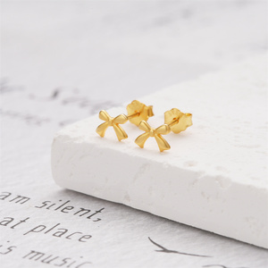 ROXI 925 ต่างหูเงินแท้สำหรับผู้หญิงมินิโบว์น็อตต่างหูโรแมนติก S925 - Product Image 5