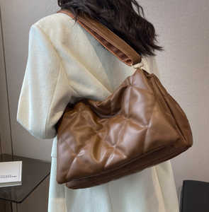 Fabbrica di moda 2025 all'ingrosso di lusso in pelle sintetica borsa a tracolla donna, nuova tendenza di design casual inverno borsa shopping quotidiano - Product Image 6