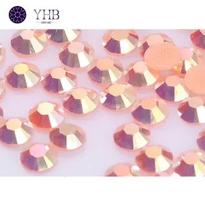 YHB China Top Crafting Crystal Hotfix Rhinestones Color brillante y brillantes Flatback Rhinestones para uñas Decoración de ropa