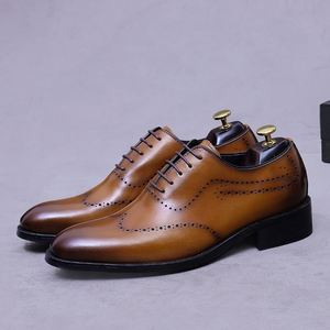Bottes en cuir, Chaussures en cuir pour hommes, Chaussures de bureau en cuir style Brogue anglais, Chaussures habillées en cuir haut de gamme pour hommes - Product Image 2