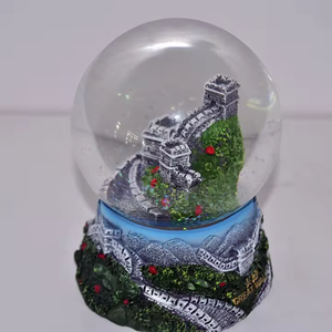 Souvenir creativo in resina grande <span class=keywords><strong>parete</strong></span> di neve globo personalizzato Glitter per il globo di neve per la decorazione della casa - Product Image 2