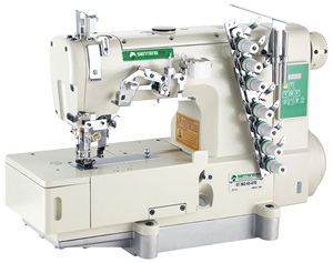 Machine à coudre interlock industrielle domestique à grande vitesse 562-03-07/D à 3 aiguilles et 5 fils, avec lit plat – Offre spéciale - Product Image 1