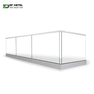 Barandilla de Vidrio Templado sin Marco con Base en U de Aluminio para Balcón, Montaje Superior, con Soporte para Piso y Pared, Precio Bajo DF - Product Image 1