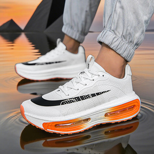 Chaussures de course et de marche rembourrées pour hommes, baskets de course tout-terrain, semelles épaisses, légères, respirantes, chaussures de jogging et de tennis pour femmes - Product Image 4