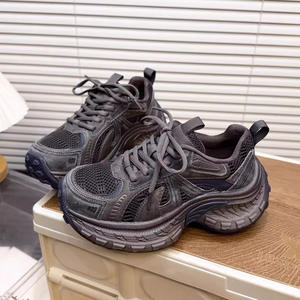 Zapatillas de running de malla personalizadas Factory Trend, transpirables, con doble suela de TPU, estilo deportivo con cordones y característica antideslizante para parejas - Product Image 2