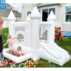 Vente flash : Mini château gonflable blanc pour enfants de 9*9*7 pieds, château gonflable commercial de petite taille pour les fêtes - Product Image 1