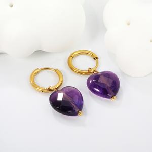 Nouvelles Boucles d'Oreilles Huggie Cœur Romantique en Zircon, Bijoux Saint-Valentin en Acier Inoxydable, Créoles en Cristal Violet pour Femme - Product Image 3