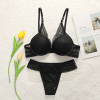 Ensemble de lingerie pour femmes de haute qualité, style fil d'or, noir avec anneau en acier, string en dentelle, culotte et soutien-gorge