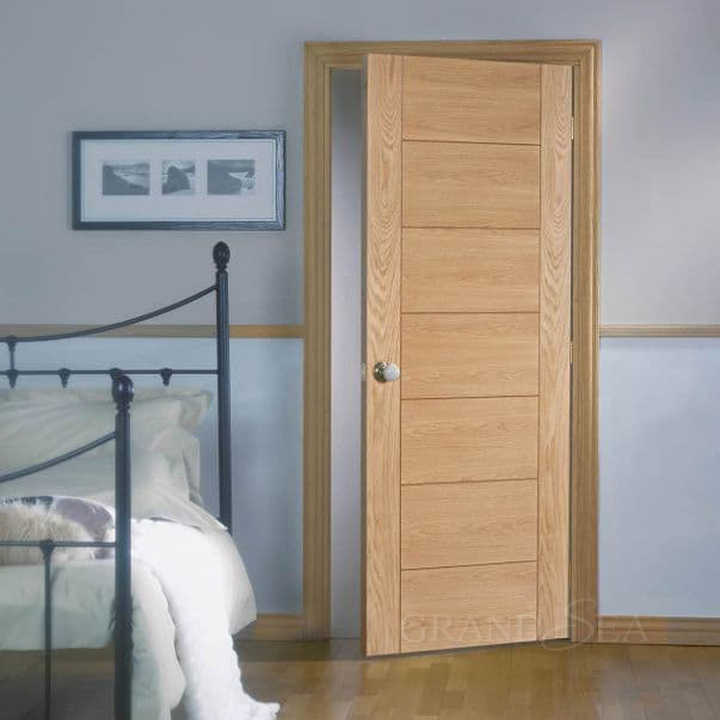 Cheap Price Customized Painted Wooden Doors Classical Style Interior