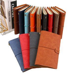 Diario <span class=keywords><strong>de</strong></span> Viaje Retro Recargable, Cuaderno Hecho a Mano con Forro <span class=keywords><strong>de</strong></span> Cuero, A6, con Relieve, Insertos <span class=keywords><strong>de</strong></span> Plástico Elástico para Tomar Notas - Product Image 1