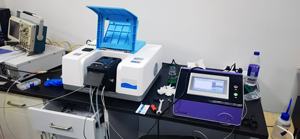 Espectrômetro infravermelho do grande bancada FTIR Fourier do laboratório do desempenho com o divisor do feixe da definição KBr do detector 0.4cm-1 de DLATGS - Product Image 3