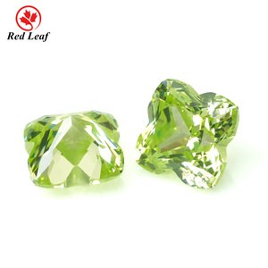 Gemme sintetiche all'ingrosso di Redleaf 10x10mm verde quadrifoglio taglio CZ Cubic Zirconia ciondolo intarsiato gioielli personalizzati - Product Image 2