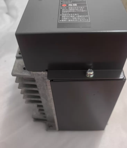 Il controller programmabile B1281to IT era stato conservato in fabbrica come pezzo di ricambio. Nuovo di Zecca, Originale, Garanzia di Un Anno - Product Image 4