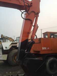 Excavatrice sur pneus Hitachi EX100WD d'occasion, fabrication japonaise, moteur Isuzu, modèle 2019, poids opérationnel de 11000 kg, à vendre - Product Image 4