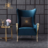 Fauteuil contemporain avec décor tête de ram, en cuivre pur, dossier haut, finition chrome doré, velours, siège individuel