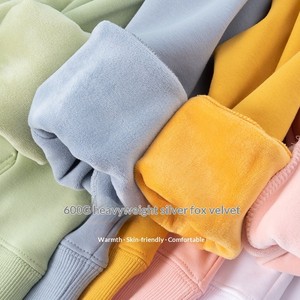 Moletom Esportivo Masculino de Lã com Capuz, Cor Sólida, Estampa de Raposa Prateada em Cores Vibrantes - Product Image 4