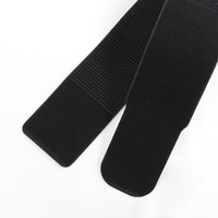Sangles auto-adhésives à boucles élastiques double face (100% nylon) pour la fixation de supports médicaux et de protections de jambe en fitness