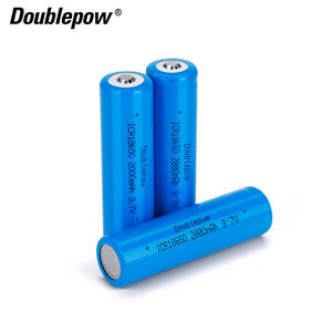 Baterai Lithium Isi Ulang Li-Ion 18650 <span class=keywords><strong>3</strong></span>.7V 2000mAh Kapasitas Tinggi 10C 20A untuk Mobil Golf, Skuter Listrik, Kapal Selam - Product Image 1