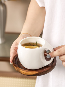 Juego <span class=keywords><strong>de</strong></span> tazas <span class=keywords><strong>de</strong></span> cerámica japonesas retro para desayuno, oficina, taza <span class=keywords><strong>de</strong></span> té y plato para café matutino - Product Image 5