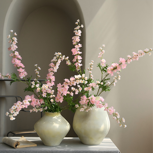 زهرة بنفسجية اصطناعية عالية الجودة واقعية بلون وردي طويلة بساق واحدة بطول 86 سم للديكور المنزلي وترتيب الزهور في المزهريات - Product Image 4