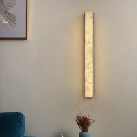 Applique murale moderne minimaliste en marbre, bande en cuivre plein et albâtre, éclairage LED pour tête de lit et décoration murale de fond