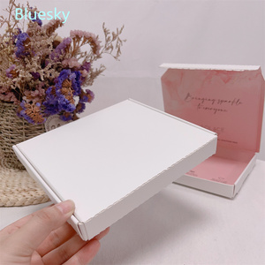 Caja de papel corrugado exprés personalizada de fábrica al por mayor <span class=keywords><strong>Cajas</strong></span> de Regalo plegables recicladas <span class=keywords><strong>cajas</strong></span> de correo rosa de tela de envío - Product Image 4