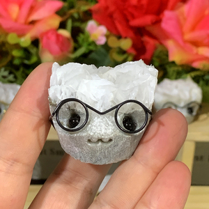 Nueva llegada: Púas de cristal natural talladas en forma de animales, piedra curativa, racimo de cristales de erizo para decoración - Product Image 4