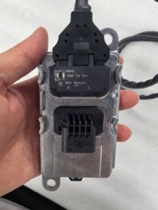 Nouveau capteur d'oxyde d'azote (NOx) OEM Continental 5WK97103B Smart Probe 24V avec garantie de 3 mois pour camions poids lourds - Product Image 2