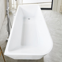 Baignoire rectangulaire moderne et simple de style américain pour maison, hôtel ou gîte, luxe léger, installation autonome