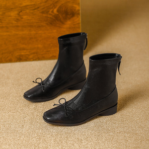 Nuevas Botas de Nieve de Tobillo Elásticas, Modernas y Versátiles para Mujer con Tacones Gruesos para Otoño e Invierno - Product Image 4