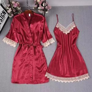 Conjunto de dos piezas de ropa de estar por casa de imitación de seda negra, estilo europeo y americano, a la moda y cómodo, al por mayor. - Product Image 2