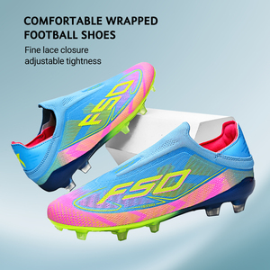 Chaussures <span class=keywords><strong>de</strong></span> football à crampons longs et coupe basse, prix direct fabricant, <span class=keywords><strong>lot</strong></span> en gros, palette <span class=keywords><strong>de</strong></span> quatre couleurs personnalisable, tailles variées, pour terrain gazonné et terrain ferme - Product Image 5