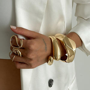Europa Estados Unidos Nueva versión Diseño de aleación irregular Versión ancha Brazalete Moda Cross-Border Ins Wind Jewelry Suit - Product Image 2
