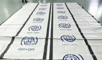 Bâche imperméable en PE avec logo UN imprimé, bâche en polyéthylène robuste pour les secours, l'abri et la couverture extérieure