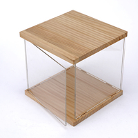 Boîte de vitrine en acrylique transparent de taille personnalisée de haute qualité avec haut et bas en bois pour jouet de figurine à collectionner
