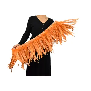 DIY शिल्प पोशाक के लिए रंगे सस्ते लोकप्रिय कोक पूंछ पंख ट्रिम मुर्गा कोक पंख फ्रिंज कपड़े मुर्गा पंख ट्रिम