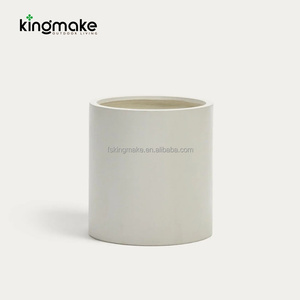 <span class=keywords><strong>Pot</strong></span> <span class=keywords><strong>de</strong></span> fleurs <span class=keywords><strong>de</strong></span> haute qualité avec trou <span class=keywords><strong>de</strong></span> drainage, jardinières <span class=keywords><strong>d</strong></span>écoratives <span class=keywords><strong>d</strong></span>'extérieur, taille personnalisée OEM, jardinière GRC pour l'aménagement paysager des complexes hôteliers - Product Image 4