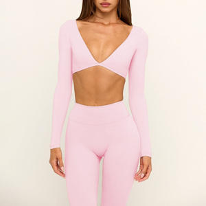 Nuovissimi comodi top a maniche lunghe con scollo a V Leggings attillati 2 pezzi tute sportive per il Fitness da <span class=keywords><strong>donna</strong></span> Set Yoga verde elasticizzato - Product Image 6